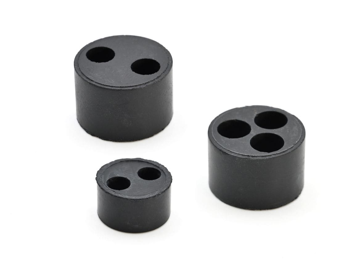 CEMBRE - GUARNIZIONE MULTIFORO X M20 -3 FORI- Ø4 MM.