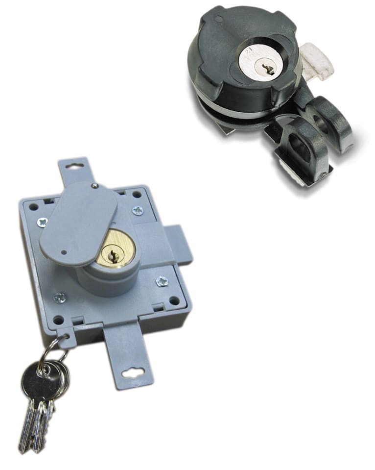 DKC EUROPE - Acc. per Serie CPRM-CPRT - Serratura per cassonetti serie CP, conforme ENEL DS4541, c/chiave cfr Y12