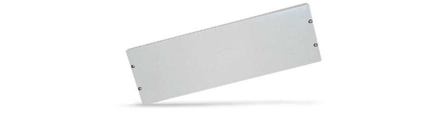 DKC EUROPE - Acc. Serie CVT-CVN - Pannello chiuso per armadi serie CV larghezza 546 mm, altezza 150 mm