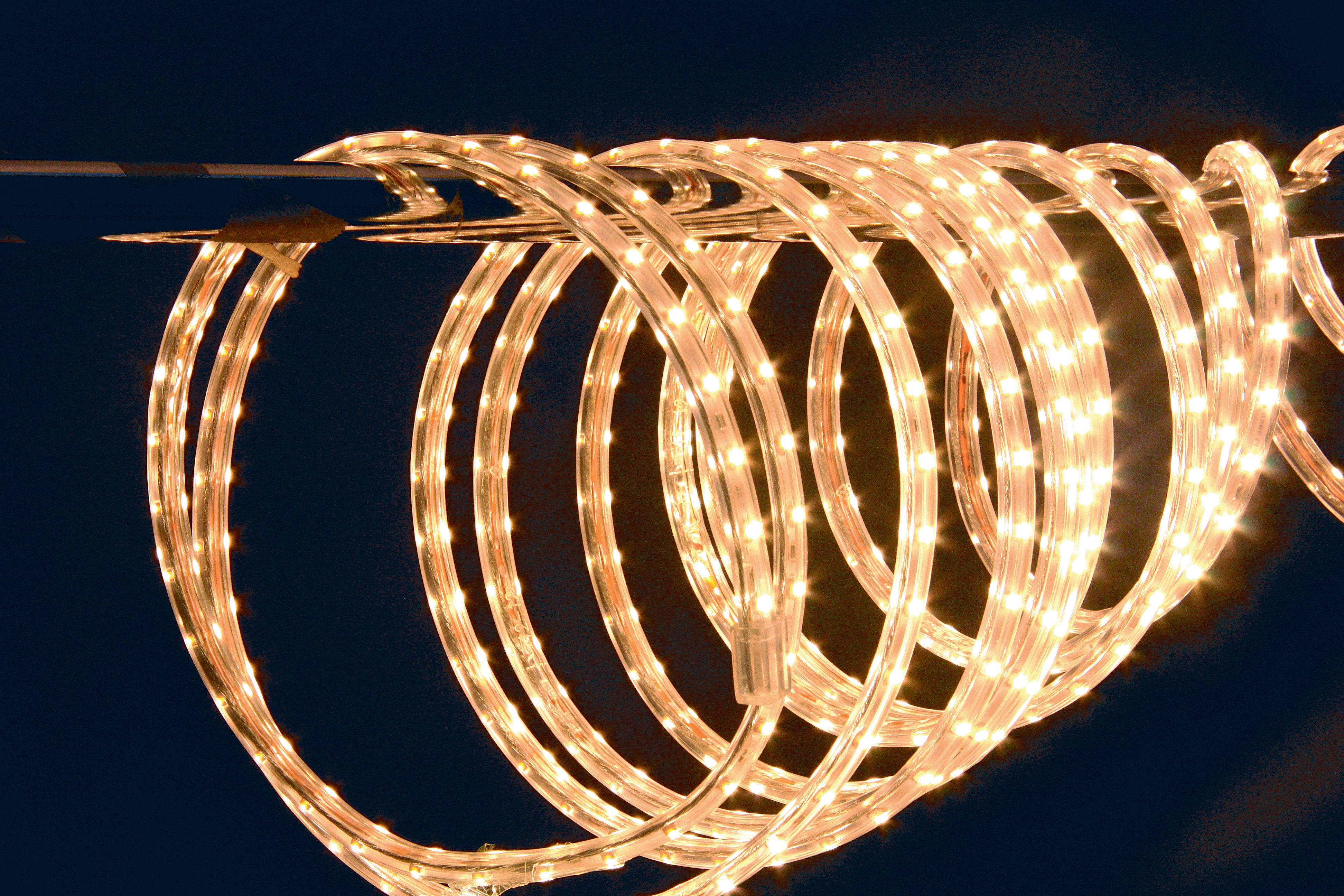 GIOCOPLAST NATALE - BOB. TAPELIGHT MT.50 BIANCO CALDO, 3.000 LED C/5 SET ACCESSORI