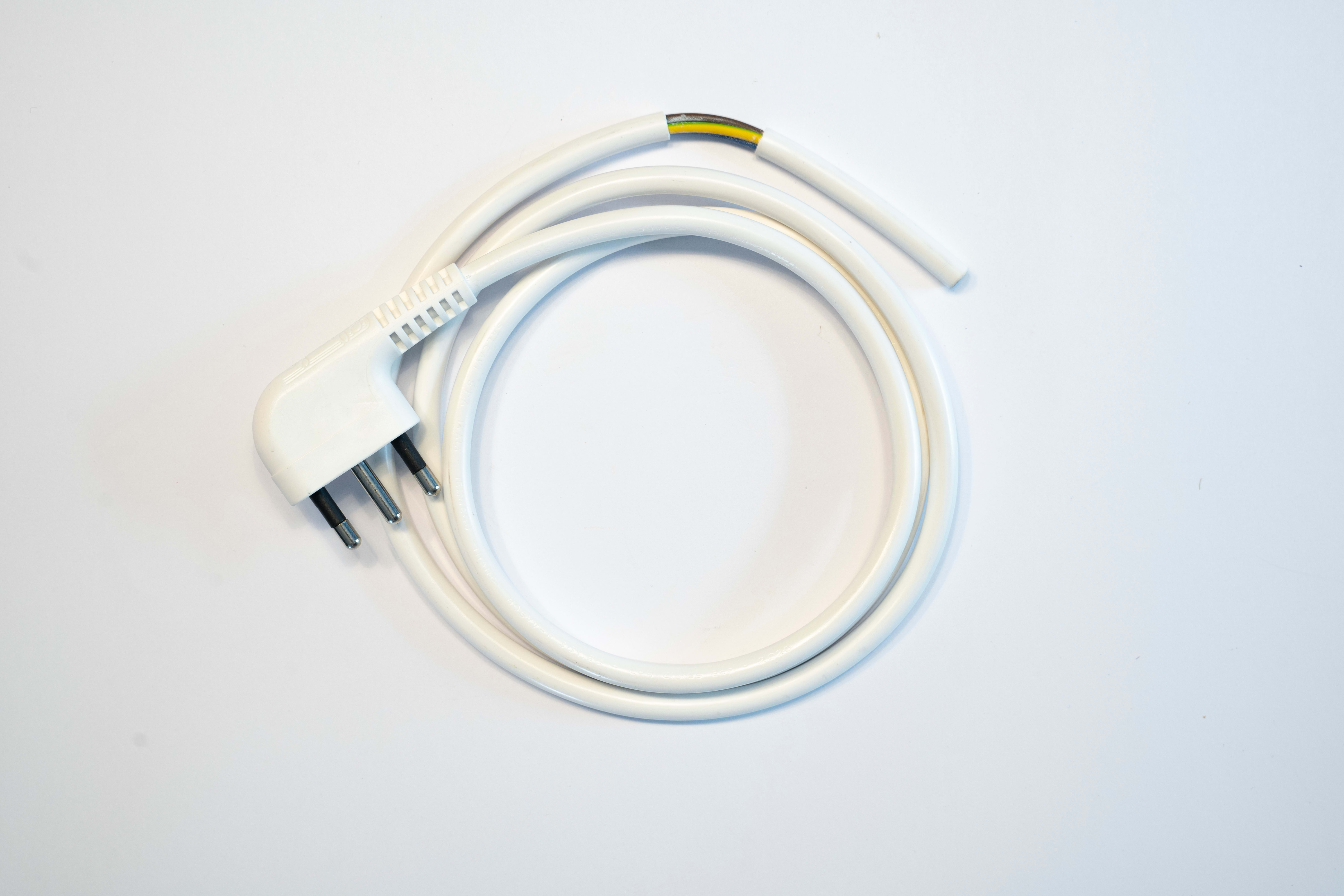 LE PROLUNGHE - Prolunghe Lineari Solo Sp 16A 90 Gradi 3G1.5 Metri 1.5 Bianco.