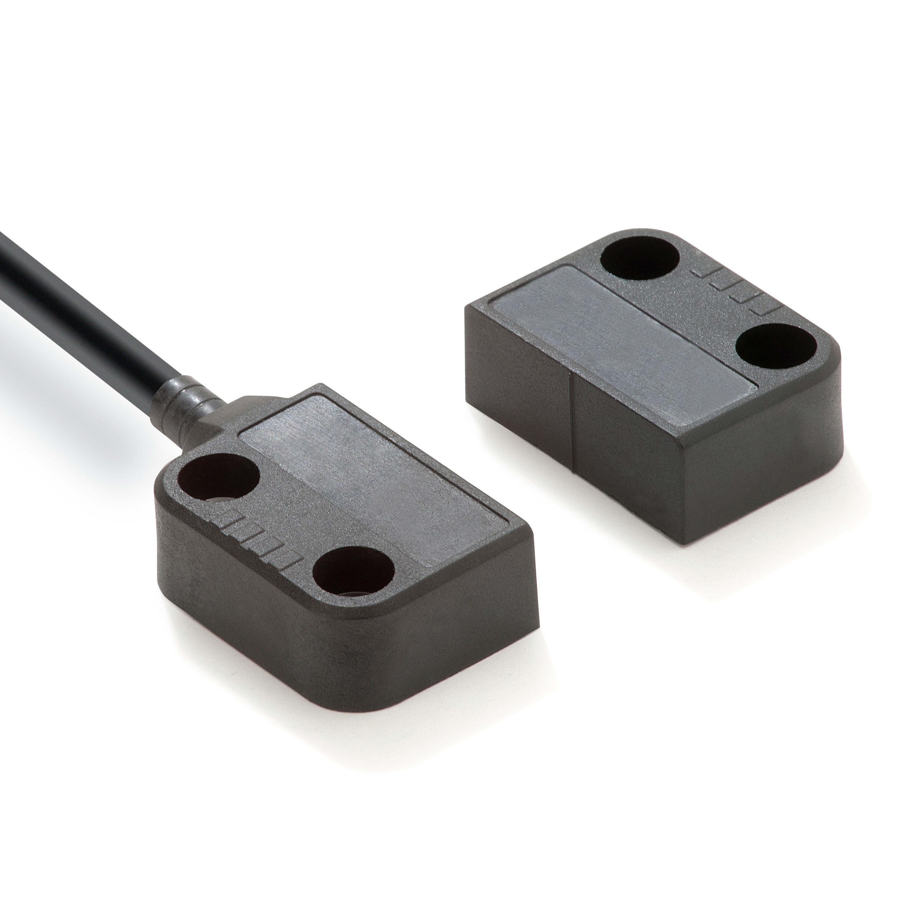 OMRON ELECTRONICS - FC,magn,Reed,plast,miniat,2NC+1NO,cavo 2m