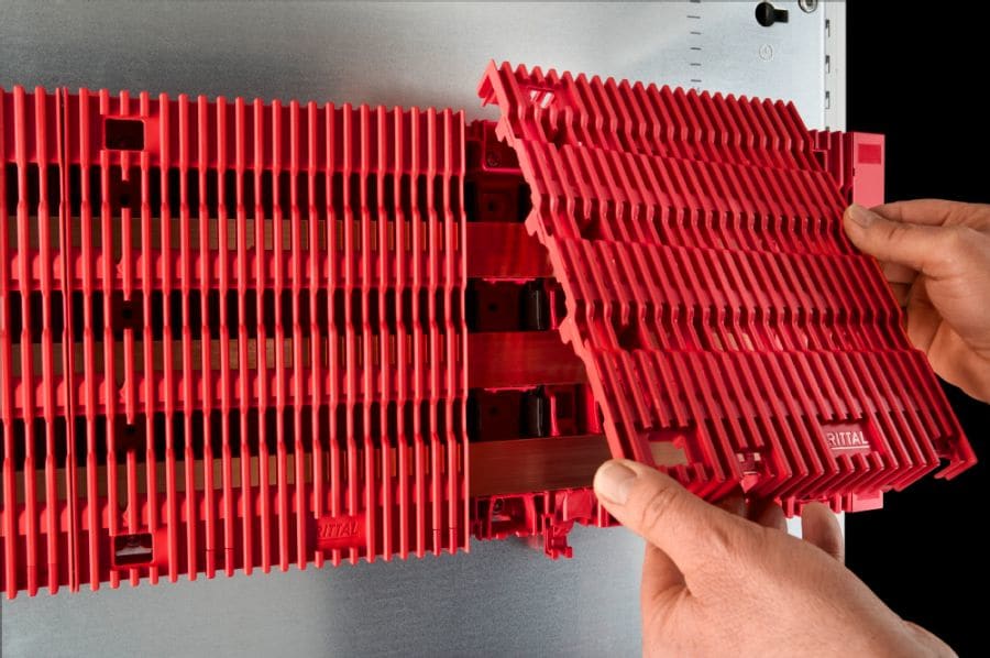 RITTAL - RiLineX Board 800 A, tripolare, 60 mm, incl. sbarre di distribuzione 30x10 mm, largh.: 905 mm