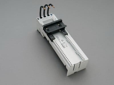 WOEHNER ELECTROTECHNICAL SYSTEMS - ADATT. EC 32A, 63MM, 1DIN, SIS.60, L=200
