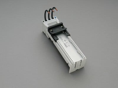 WOEHNER ELECTROTECHNICAL SYSTEMS - ADATT. EC 63A, 54MM, 1DIN, SIS.60, L=200